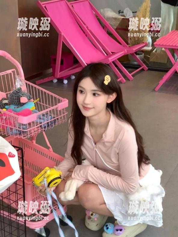 17c吃瓜 在线打发时间:“17c吃瓜”的热门话题,就是我的解压神器?