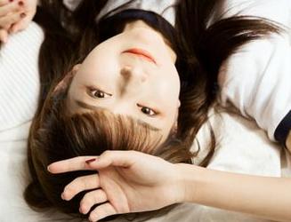 51吃瓜发布的“女友反差”：平日乖巧，她也有不羁篇章