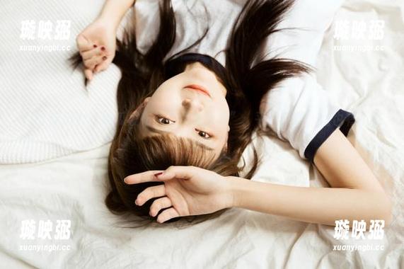 51吃瓜发布的“女友反差”：平日乖巧，她也有不羁篇章