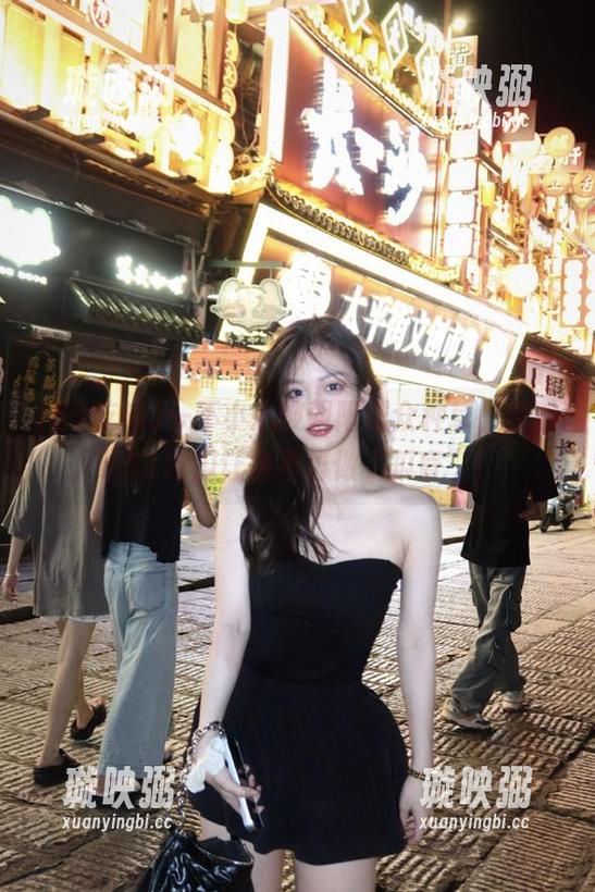 一不小心被朝阳群众种草，快下载51吃瓜让你不再做“瓜盲”！