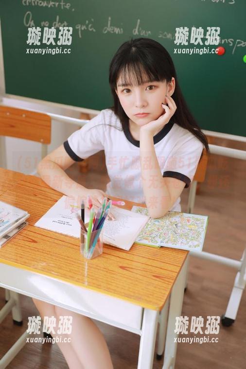 51黑瓜吃料网 手忙脚乱跟随51黑瓜吃料网最新导航,感觉像个无头苍蝇,却还偏偏能找到好戏来看!