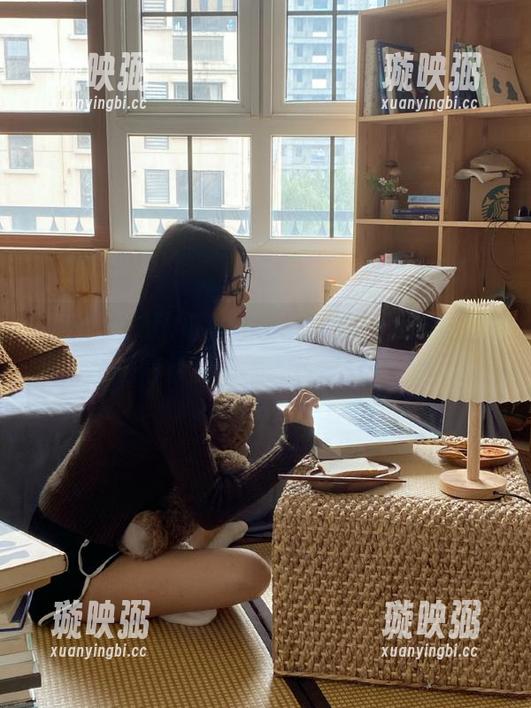 吃瓜小剧场：跟随718.sx的链接，感受隔着屏幕都能传来的八卦热度。