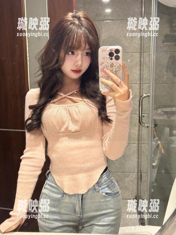 tttzzz 一脚踏入tttzzz5.cc的传送门,黑料漩涡将你卷走,感觉像是找到了真命天黑!