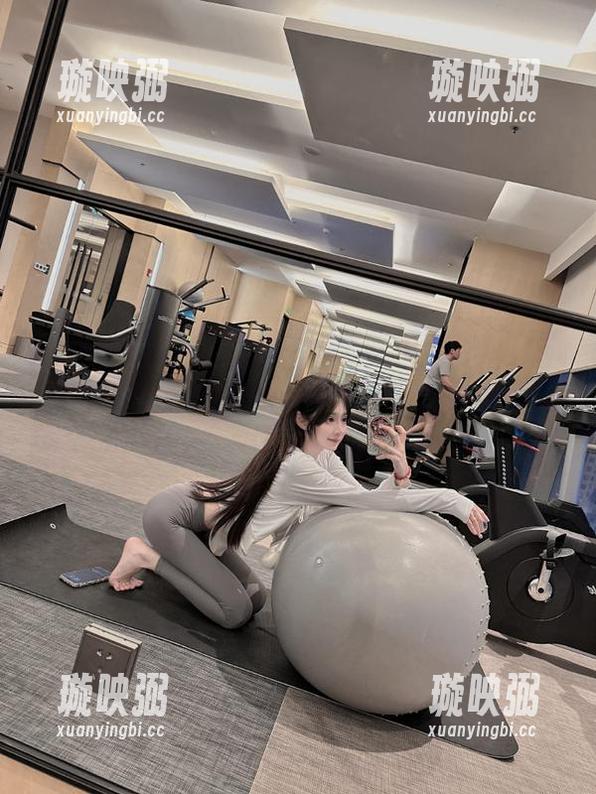 www.吃瓜 经过www.吃瓜的地址,我发现原来生活就像一锅麻辣烫,料太杂了!
