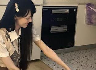又一波五一黑料，网址就像个调皮的小孩一不小心就曝光啦！