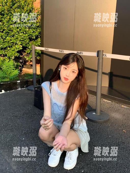 今日吃瓜 下载今日吃瓜安卓,热门大瓜更新,分分钟让你变身“吃瓜达人”!