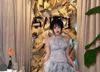 每个星期都要在“吃瓜tv”网页上收集一波热搜，生活就得这么有滋有味！