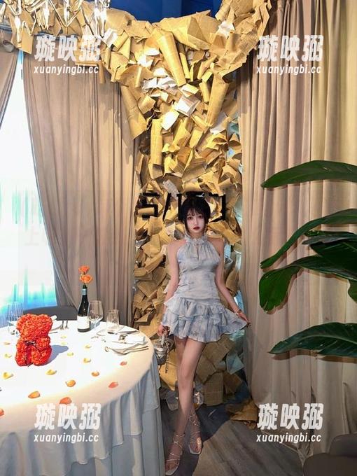每个星期都要在“吃瓜tv”网页上收集一波热搜，生活就得这么有滋有味！