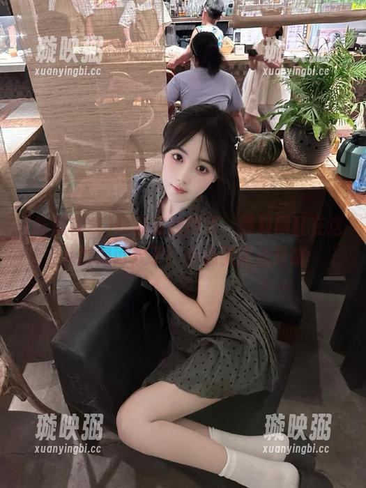 吃瓜在线网页，黑料网红在这儿撕得可欢了！小心翼翼点开哦