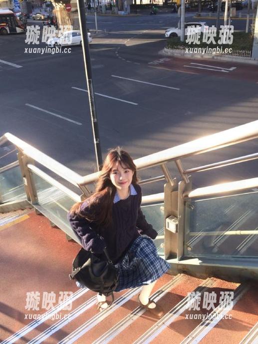 吃瓜网站 这段视频在吃瓜网站上疯狂转发,果然是个现象级瓜!