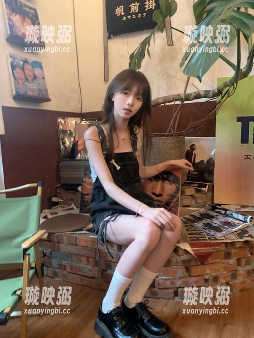 苹果版的明星黑料网直播：今天又冲浪到多少新鲜瓜？