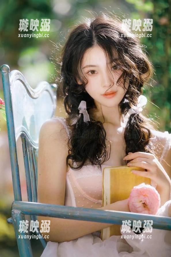 “黑料不打样”，这入口让人感受到八卦的脉动，真不错