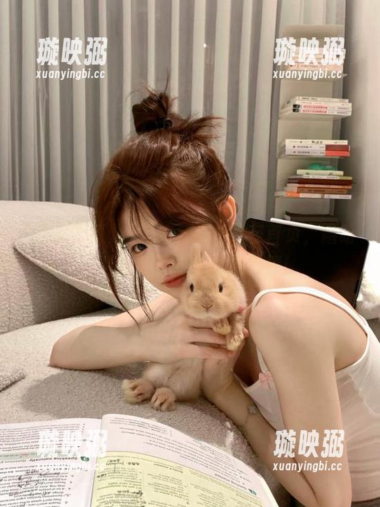 黑料不打烊 无法自拔地窝在首页,嘻哈,当黑料不打烊也是心情!