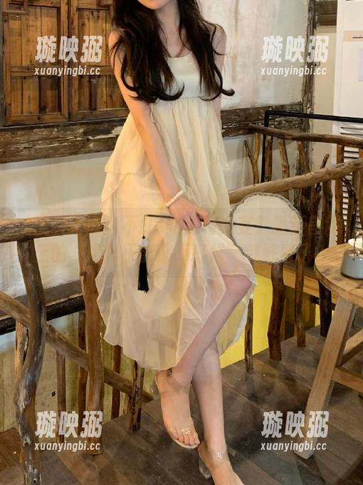 风格大变？最新官网上的“黑料正能量不打烊”变好看了？