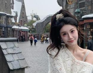 黑料社区传送门：一不小心就让你一口气看个够，潜伏在这里的各种离奇。