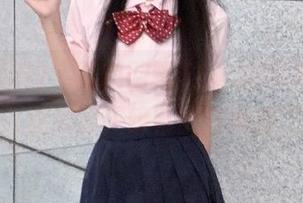 “黑料网曝51”的网页，我刚点进去就被眼花缭乱的新闻打了个懵