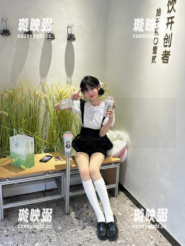 黑料网老司机42表示，登录不是目标，爬楼梯才是重点，边走边吃瓜。